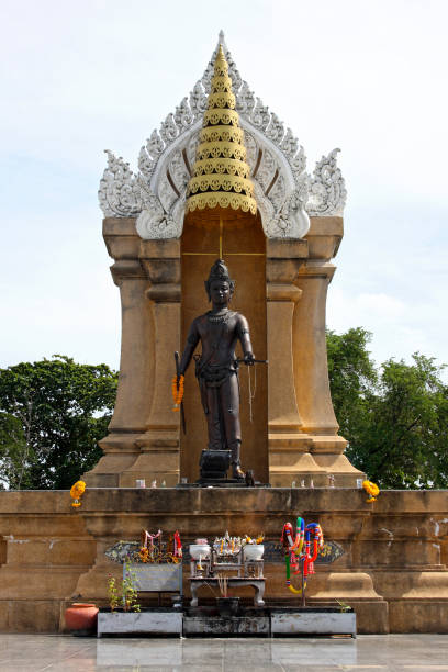 istock Statue of King Sri Thammasokarat 675361728