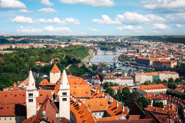 praga - hradcany castle prague czech republic spring foto e immagini stock