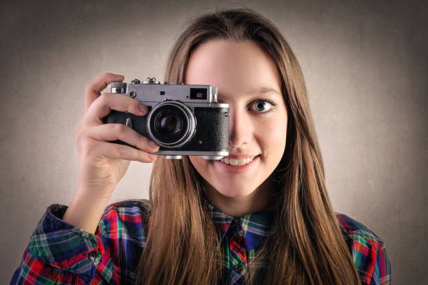 istock Photographer girl 675393274