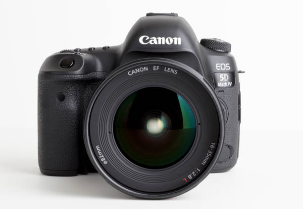 canon 5d марк iv - camera dslr canon lens стоковые фото и изображения