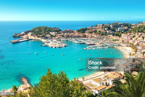 Photo libre de droit de Port De Soller Majorque Espagne banque d'images et plus d'images libres de droit de Baléares - Baléares, Majorque, Soller