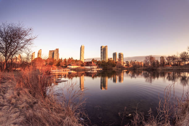 istock Sunrise at Humber Bay Park 675417380