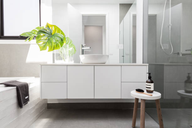 istock Luxury white family bathroom 675457876