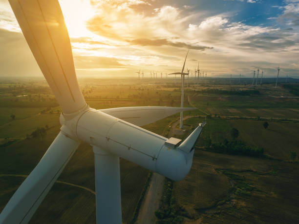 turbina de vento, conceito de energia de vento. - alternative energy wind turbine environment energy - fotografias e filmes do acervo