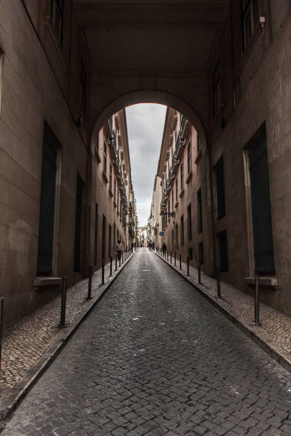 istock Streets of Lisbon 675501498