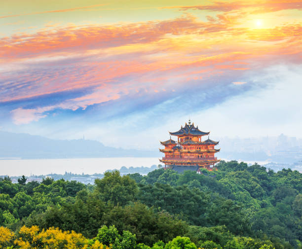 istock Beautiful Hangzhou West Lake and ancient pavilion architectural scenery at sunset 675529204