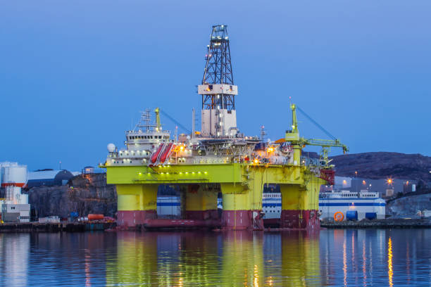 istock Oil platform under maintenance near Bergen, Norway. 675587150