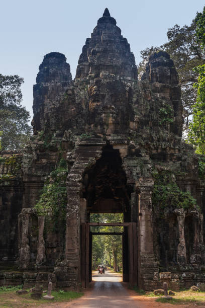 istock Victory Gate in Angkor, Siem Reap, Cambodia 675603240