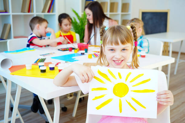 istock Art lesson in kindergarten 675616772