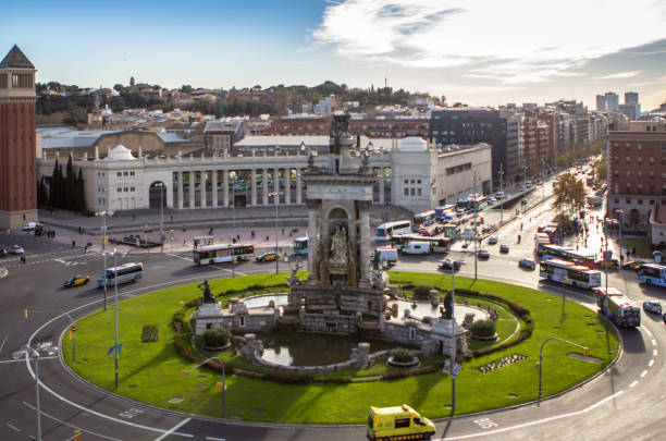 istock Espanya Square in Barcelona and National Palace 675620656