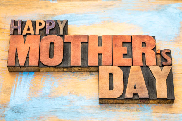 istock Happy Mother Day greeting card 675641090