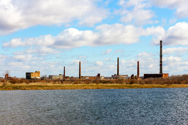 istock Old Abandoned chemical factory 675715568