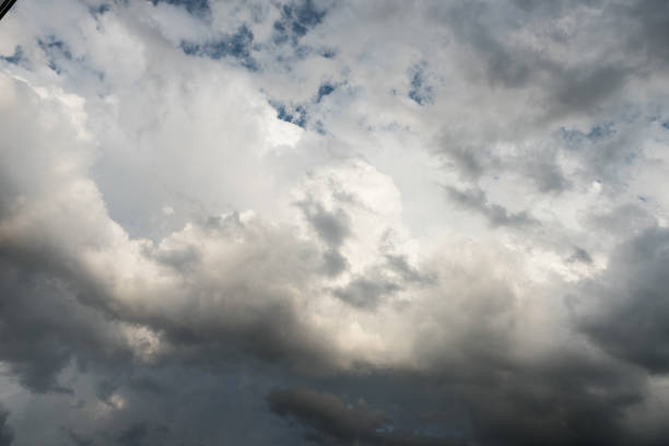 Threatening clouds Threatening clouds cielo minaccioso stock pictures, royalty-free photos & images
