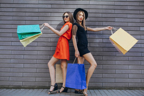 istock girl is shopping 675785964