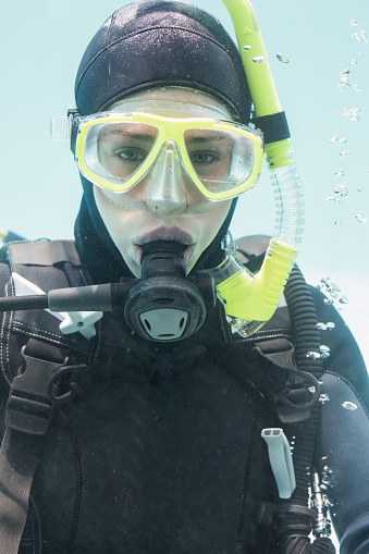 Young Woman On Scuba Training Stock Photo - Download Image Now ...