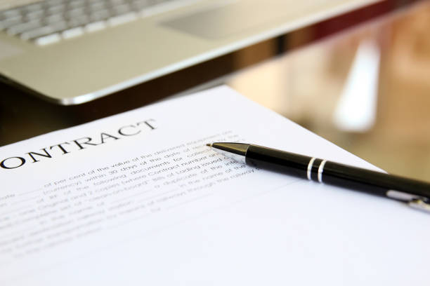 istock Business contract with pen is ready to sign 675815520