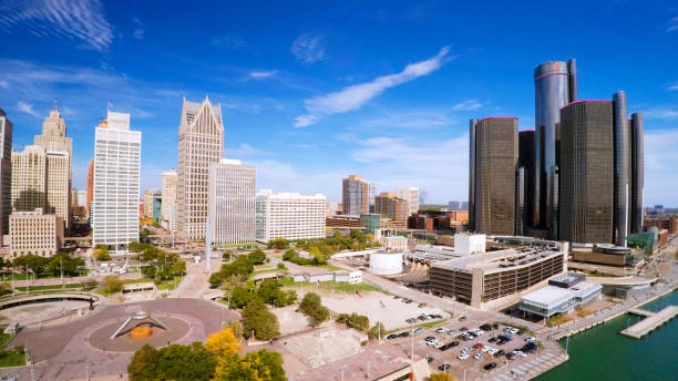 istock Aerial view of Detroit 675816464