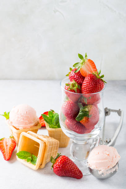 istock Waffle cups with strawberry ice cream 675930224