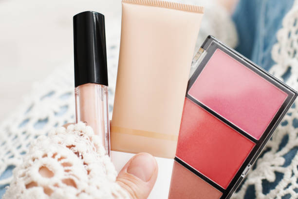 istock Person holding set of decorative cosmetic. 675996830