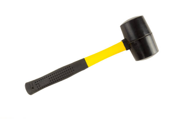 martillo de goma aislado - rubber mallet fotografías e imágenes de stock