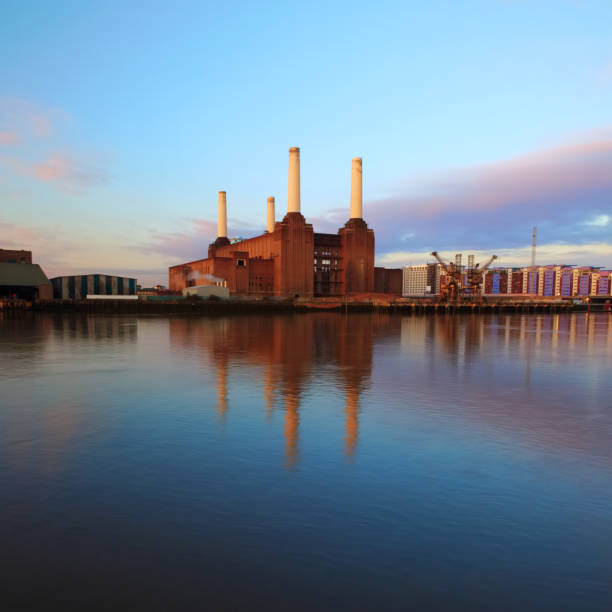 istock Battersea Power Station At Dawn 676038206