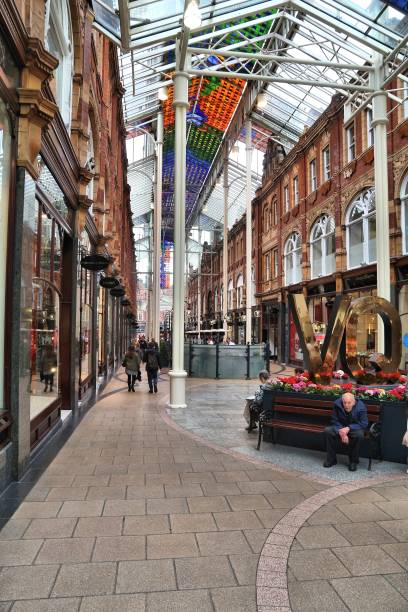 leeds, uk - victoria quarter stock-fotos und bilder