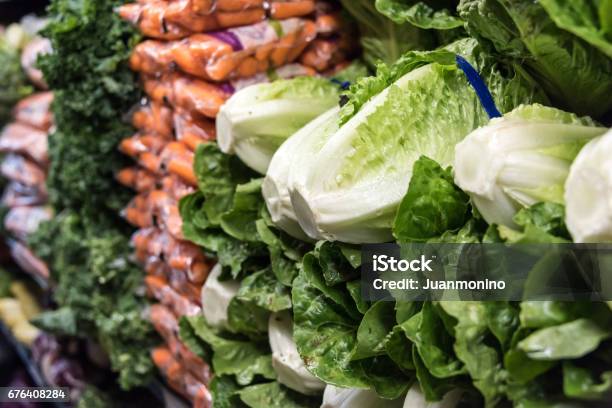 Organic Romaine Lettuce For Sale Stock Photo - Download Image Now - Romaine Lettuce, Lettuce, Merchandise