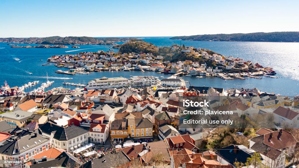 Coastal town of Kragerø surroundings with a fabulous cluster of islands Kragero: The administrative centre of the municipality is the town of Kragerø. The city of Kragerø lies furthest south in the county of Telemark. Vestfold og Telemark County Stock Photo