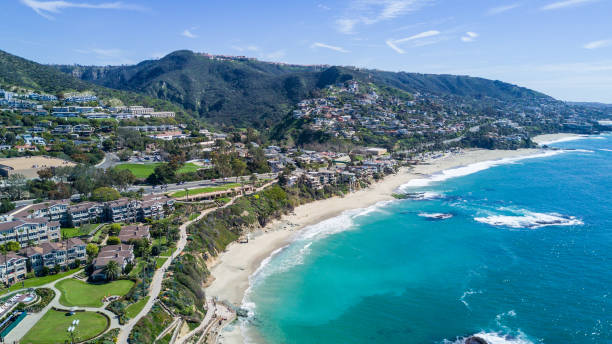 Laguna Beach, Southern California The beautiful coastline of Laguna Beach in Orange County, Southern California. Laguna is a popular tourist destination, known wordwide for its pristine beaches and luxury hotels. laguna niguel stock pictures, royalty-free photos & images