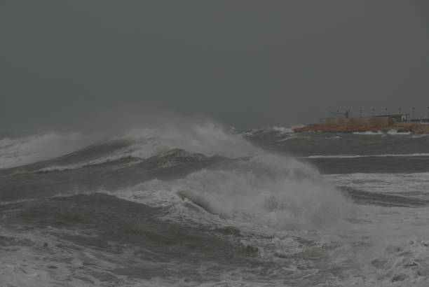 istock Waves / Surf on the Mediterranean - Spain 677318054