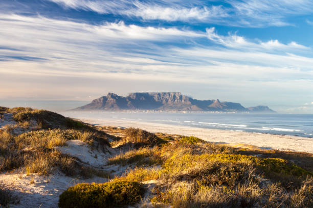 scenic view of table mountain cape town south africa from bloubergstrand - south africa coastline sea wave imagens e fotografias de stock