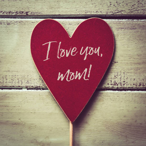 istock text I love you mom 677581608