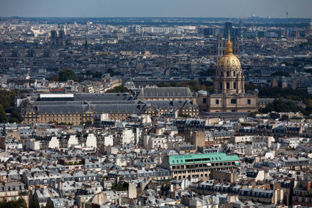 istock Cityscape of Paris 678064212