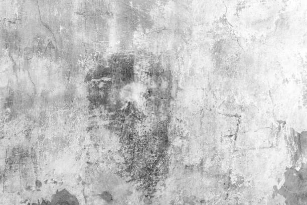 istock Wall fragment with scratches and cracks 678165512