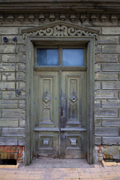 istock Old wooden door 678183546
