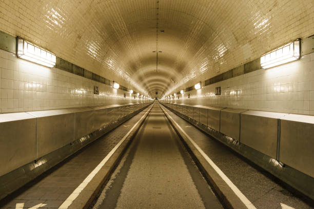 istock St- Pauli Elbe tunnel, Hamburg, Germany 678201664