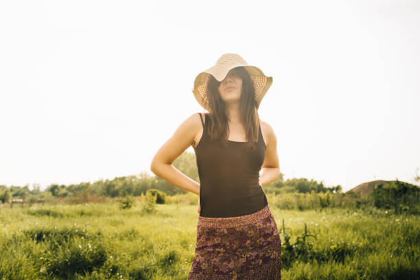 istock Hippie girl 678222114