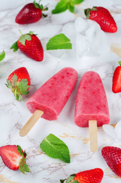 istock Strawberry banana ice cream with mint and strawberries 678464292