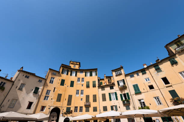 istock Piazza Anfiteatro - Lucca Tuscany Italy 678509004