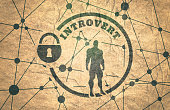 introvertiert-metapher-symbol.jpg?b=1&s=170x170&k=20&c=fS6mSEvmCiJ4T5o5v2BvCbc25wsCs8y8RWVC0ajebVQ=
