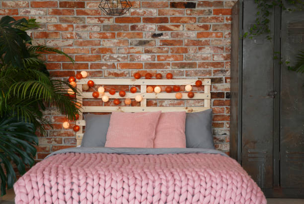 istock Bedroom with pink bed 678598830