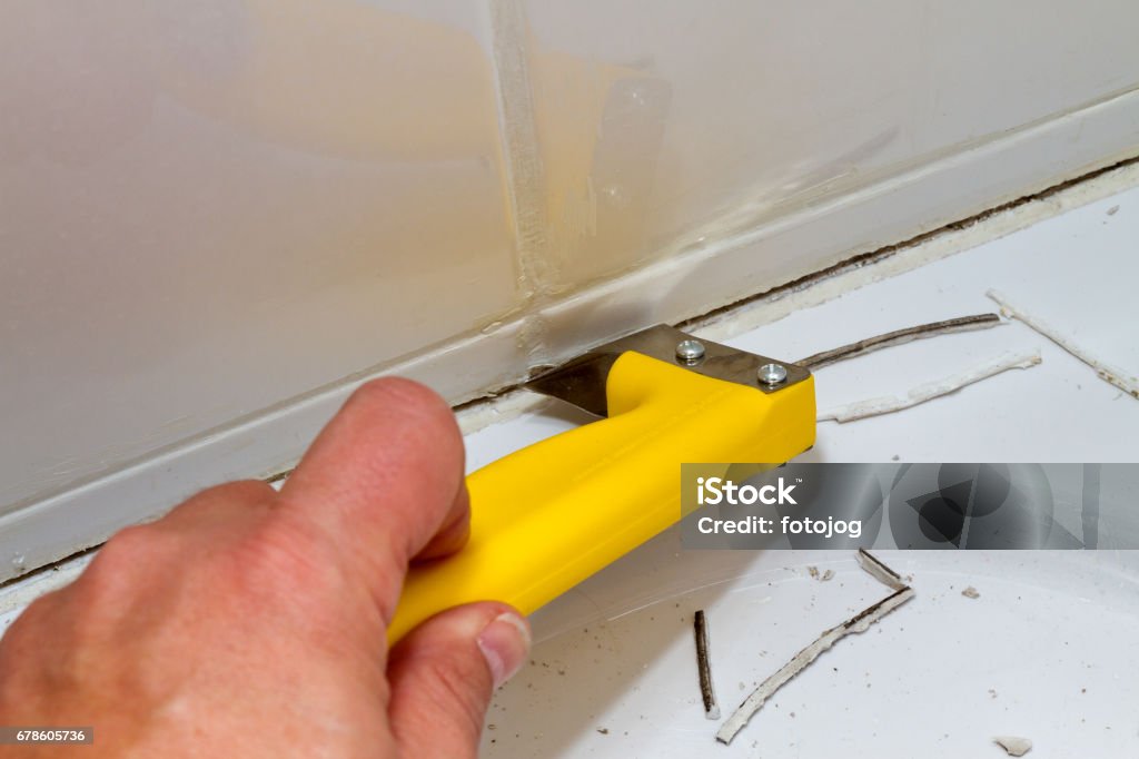 Remove Old Silicone Joint Stock Photo - Download Image Now - Silicone,  Removing, Domestic Bathroom - iStock