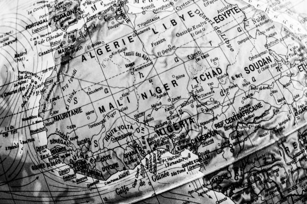 istock white and white map africa ageria 678637420
