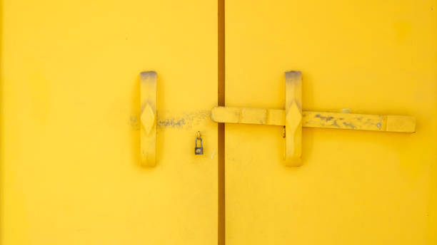 istock yellow vintage door 678646410