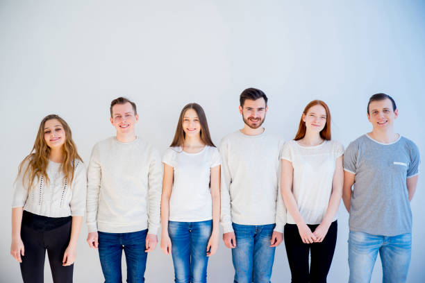 istock Group of friends 678670936