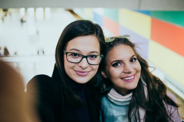 istock women waiting the metro in  Budapest 679011406