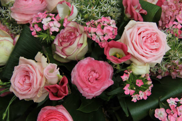 istock Mixed pink bridal flowers 679089112