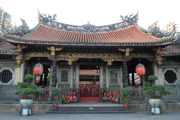 istock Longshan temple in Taipei, Taiwan 679202548