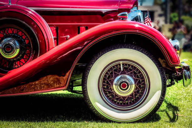 The Thirties The front end of a classic 1930's classic. car show photos stock pictures, royalty-free photos & images