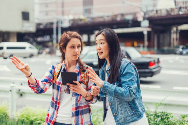 東京の女の子 - 案内 ストックフォトと画像